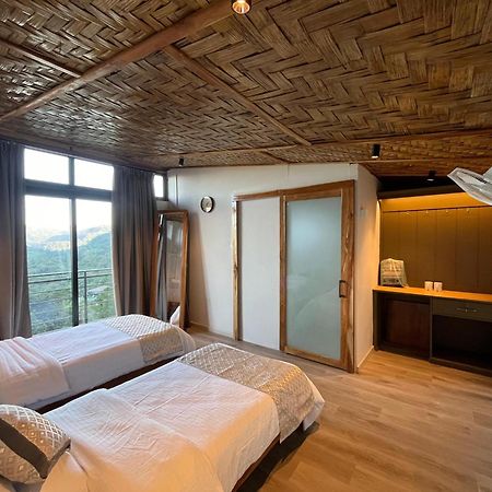 Hotel Cave Hill By Ferns Āīzawl Esterno foto